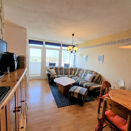 M02-002 Apartment *